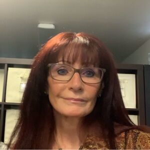 Meet your Posher, Linda